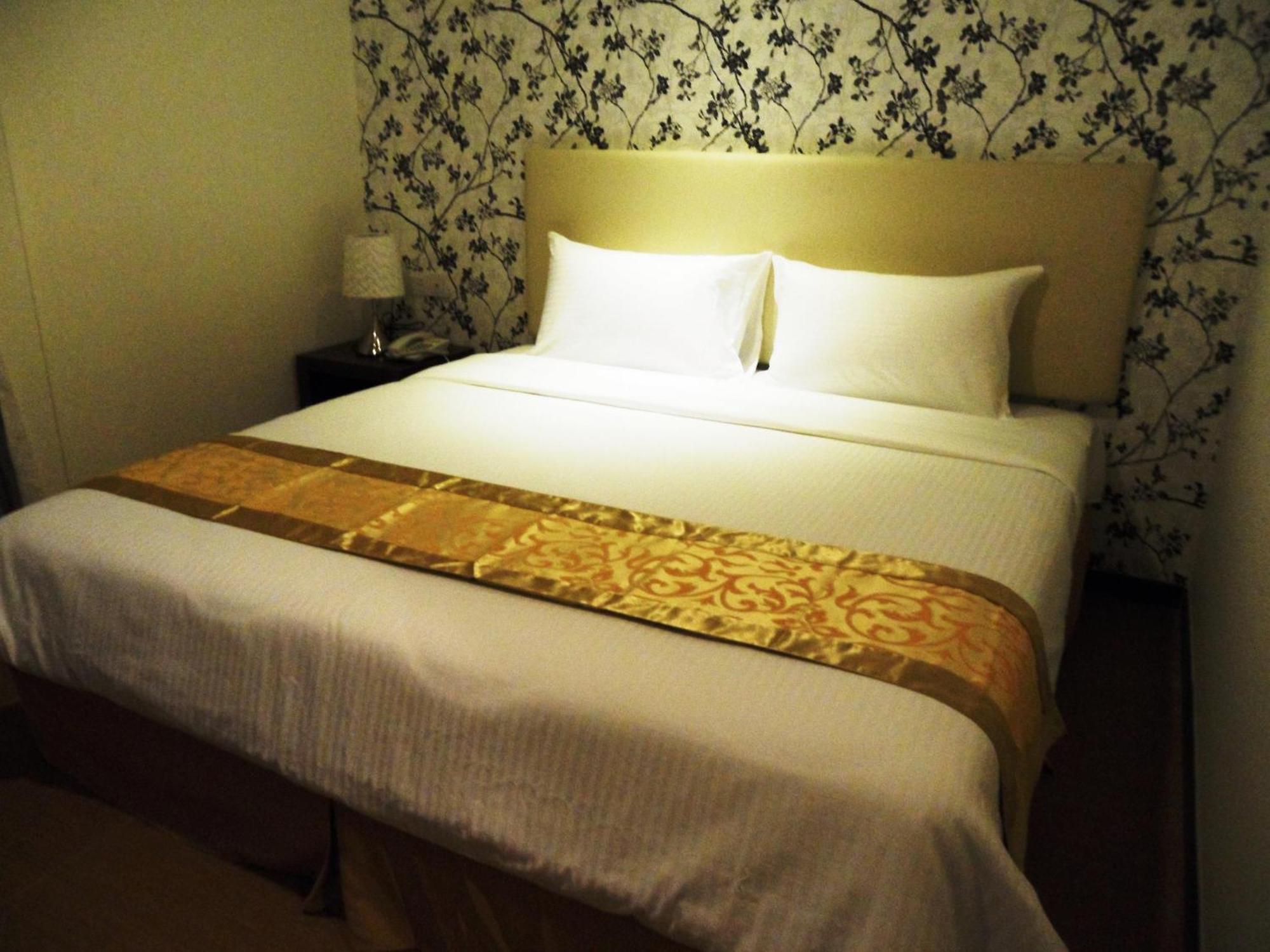 Eight Days Boutique Hotel - Mount Austin Джохор-Бару Екстер'єр фото