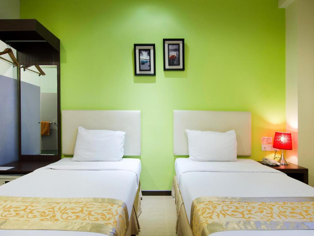 Eight Days Boutique Hotel - Mount Austin Джохор-Бару Екстер'єр фото